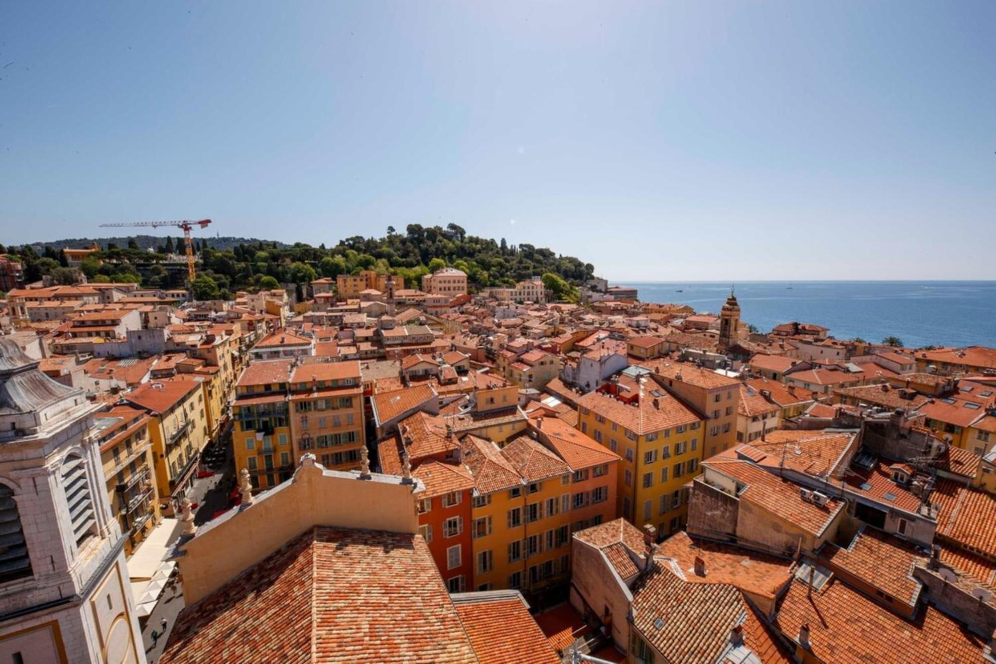 Cœur Du Vieux Nice: Bel Moderne Rénové Appartement
